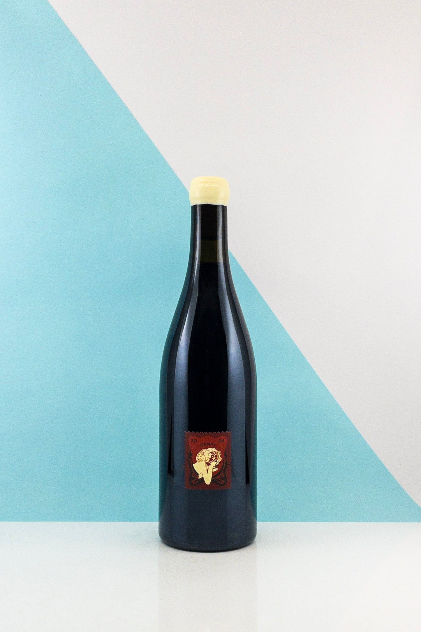 Foreign Friends Anna Gamay 2025